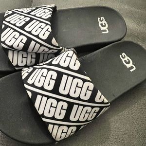 Ugg Flip Flop